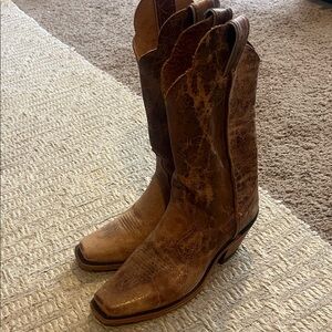 Brown Leather Justin brand Boots made in USA- size 8